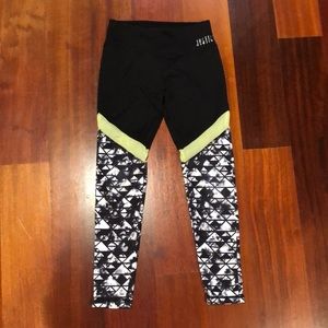 Justice girl’s size 10 Active leggings.